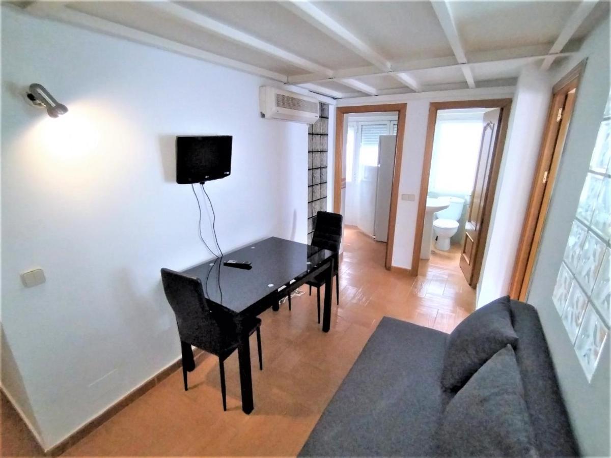 Puerta Del Sol - Plaza De Santa Ana Apartments マドリード エクステリア 写真